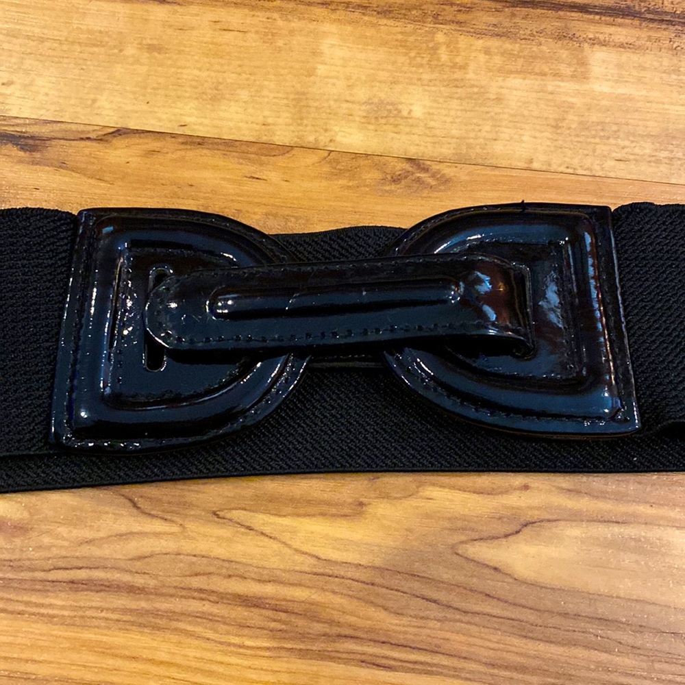 Elastic black belt